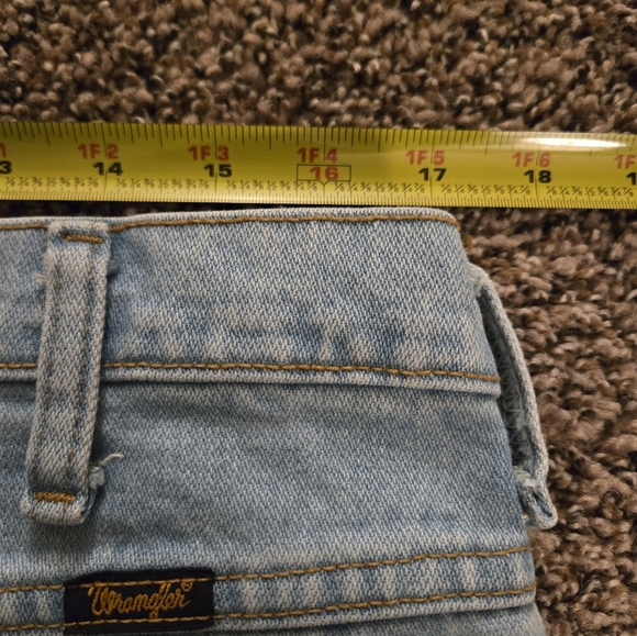 34x36 Wrangler Bootcut Jeans - Picture 4 of 5